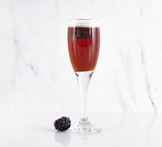 Kir royale cocktail